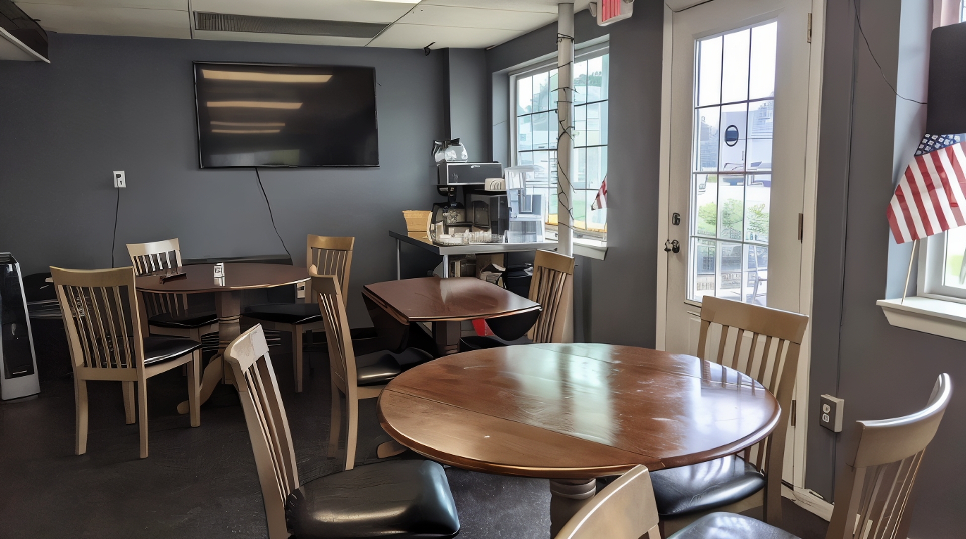 Relaxed Dine-In Experience